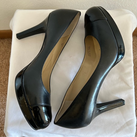 Black Tahari Laura Round Toe Stilletto Size 8 - Picture 6 of 11